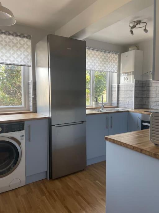 Stylish & Spacious 2 Storey, 3 Bed Apartment Gravesend Extérieur photo