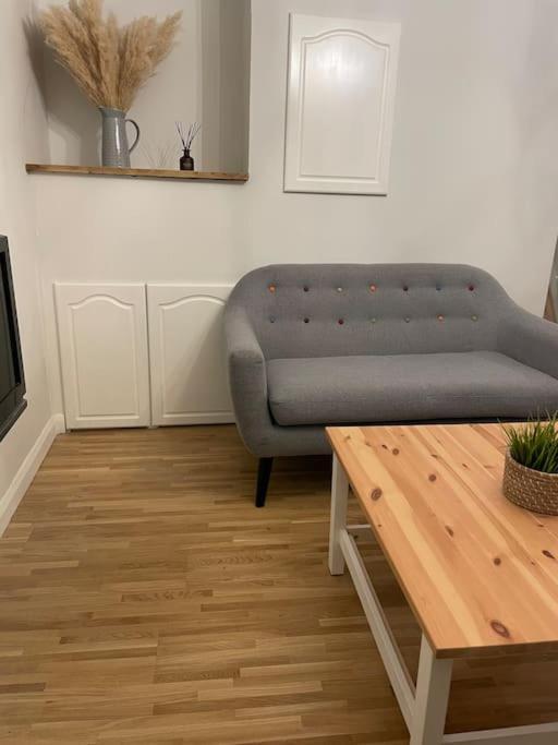 Stylish & Spacious 2 Storey, 3 Bed Apartment Gravesend Extérieur photo